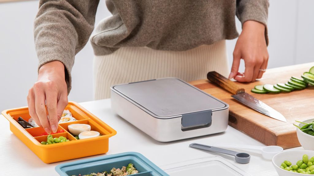 2. Kickstarter - memobento – Convenient Lunchbox System