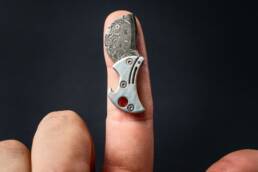 Kickstarter - COiN Tiny Cutter That Fits in a Bottle Cap